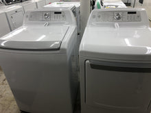 Load image into Gallery viewer, Kenmore Washer and Gas Dryer Set - 9974-0225
