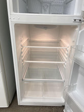 Load image into Gallery viewer, GE Refrigerator - 2401
