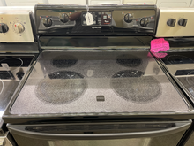 Load image into Gallery viewer, Whirlpool Electric Stove - 2528

