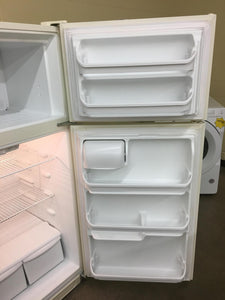 Frigidaire Refrigerator - 5682