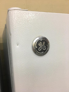 GE White Refrigerator - 0661