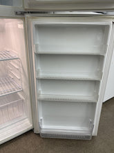 Load image into Gallery viewer, Sanyo Refrigerator - 9981
