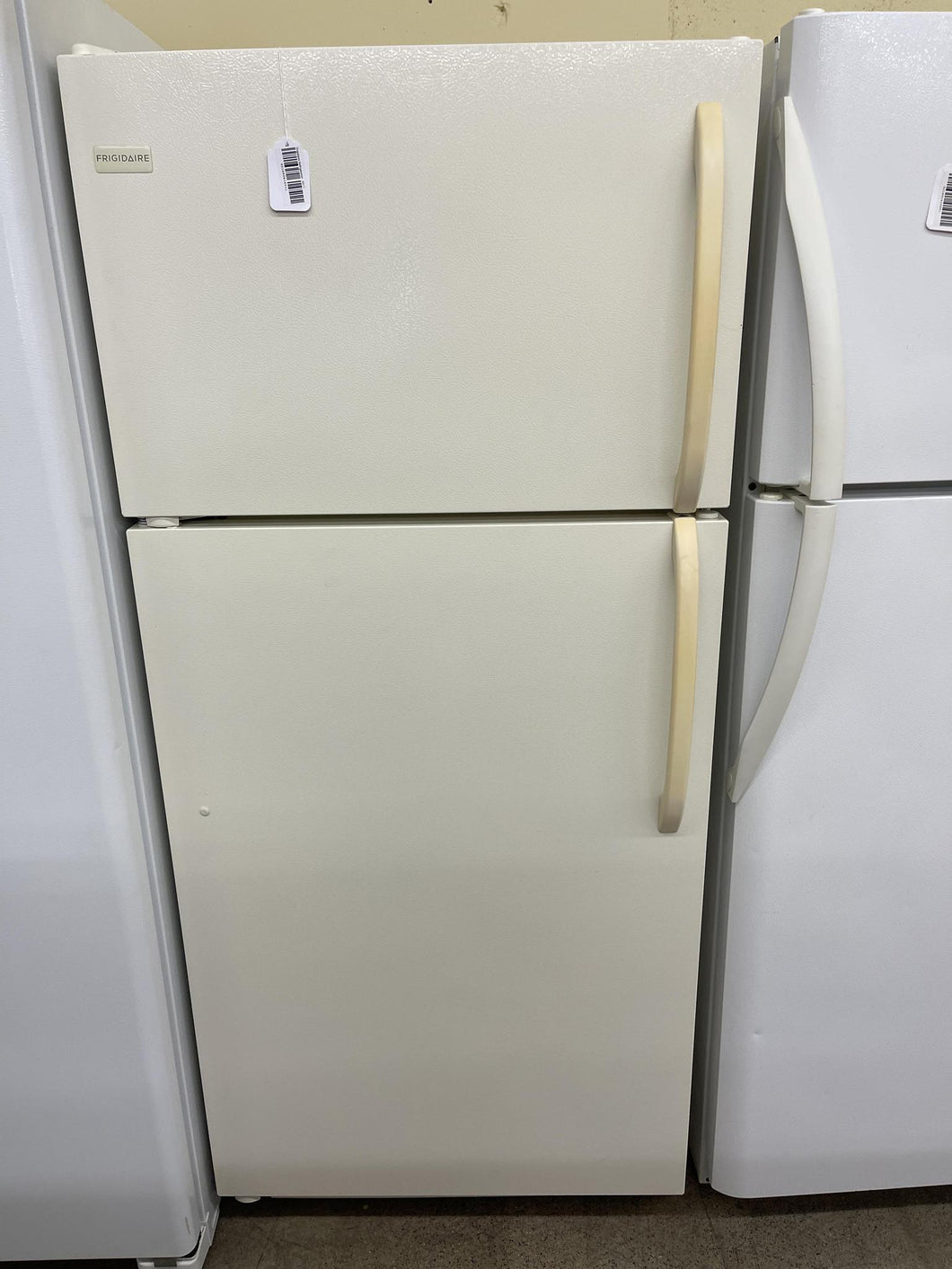 Frigidaire Refrigerator - 4511