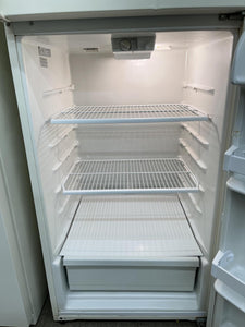 Amana Bisque Refrigerator - 6028