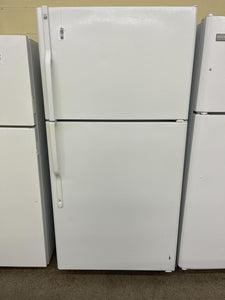 GE White Refrigerator - 7109