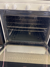 Load image into Gallery viewer, Whirlpool Gas Stove - 3671
