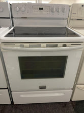 Load image into Gallery viewer, Frigidaire Electric Stove - 3911
