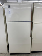 Load image into Gallery viewer, GE Refrigerator - 8969
