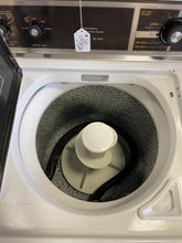 Load image into Gallery viewer, Kenmore Washer and Electric Dryer Set - 7251 - 4339
