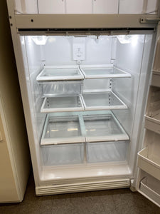 Amana Refrigerator - 7025