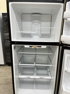 GE Stainless Refrigerator - 9541