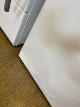 Load image into Gallery viewer, Amana Front Load Washer and Gas Dryer Set - 2065 - 0002
