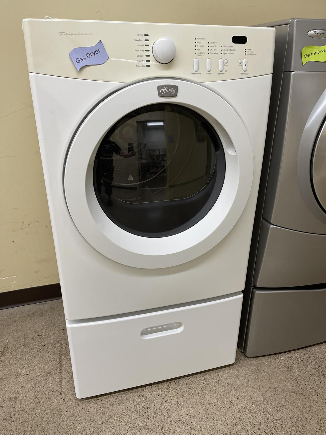 Frigidaire Gas Dryer - 2268