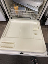 Load image into Gallery viewer, Whirlpool Dishwasher - 3519

