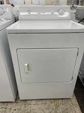 Load image into Gallery viewer, Frigidaire Washer and Gas Dryer Set - 6107-60636107
