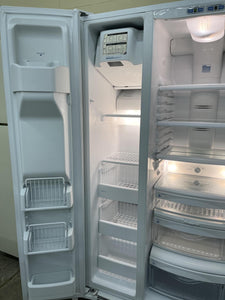GE Side by Side Refrigerator - 2940