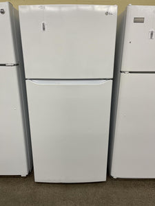 LG Refrigerator - 9081