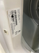 Load image into Gallery viewer, Frigidaire Washer and Gas Dryer Set - 6585 - 2982
