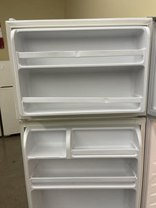 Whirlpool Refrigerator - 8918