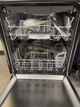 Load image into Gallery viewer, Bosch Stainless Dishwasher - 6071
