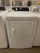 Load image into Gallery viewer, Frigidaire Washer and Electric Dryer Set - 2644 - 2694
