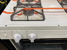Load image into Gallery viewer, GE Gas White Stove - 4474
