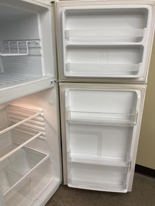 GE Refrigerator - 2401