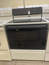 Load image into Gallery viewer, Magic-Chef Electric Stove - 4603
