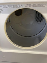 Load image into Gallery viewer, Whirlpool Washer and Gas Dryer Set - 4297-0517
