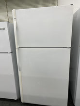 Load image into Gallery viewer, Kenmore Refrigerator - 9126
