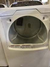 Load image into Gallery viewer, Whirlpool Cabrio Washer and Gas Dryer Set - 9992 - 2976

