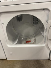 Load image into Gallery viewer, Amana Washer and Gas Dryer Set - 0140 - 1983
