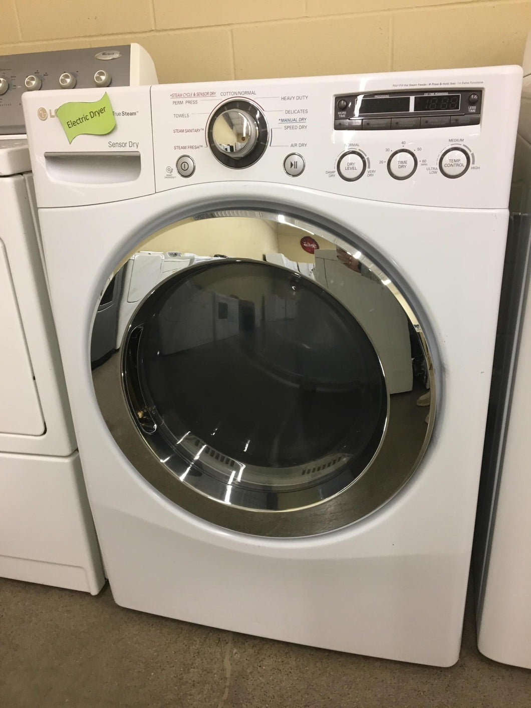 LG Electric Dryer - 1366