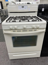 Load image into Gallery viewer, Frigidaire Gas Stove - 0889
