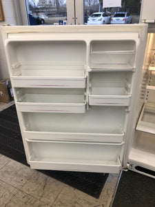 Amana Refrigerator - 5670