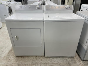 Frigidaire Washer and Gas Dryer Set - 6585 - 2982