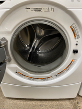 Load image into Gallery viewer, Kenmore Front Load Washer - 0994
