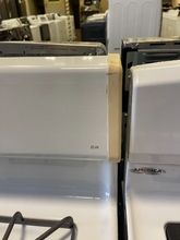 Load image into Gallery viewer, GE Gas Stove - 2692
