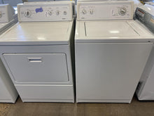 Load image into Gallery viewer, Kenmore Washer and Gas Dryer Set - 0975-6374
