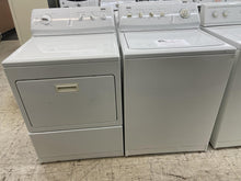 Load image into Gallery viewer, Kenmore Washer and Gas Dryer Set - 5333-9157
