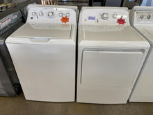 Load image into Gallery viewer, GE Washer and Gas Dryer Set - 7722 - 5527
