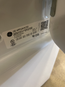 GE Washer and Electric Dryer Set - 1504 - 1533