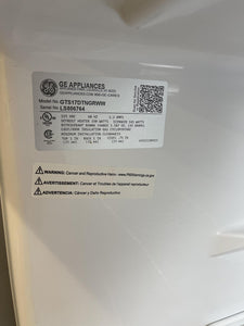 GE White Refrigerator - 7721