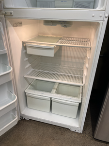 Magic Chef Refrigerator - 2566