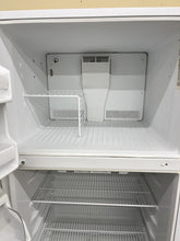 Load image into Gallery viewer, Magic Chef White Refrigerator - 0952
