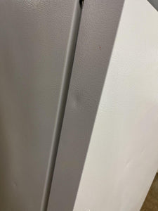 Frigidaire Refrigerator - 6810