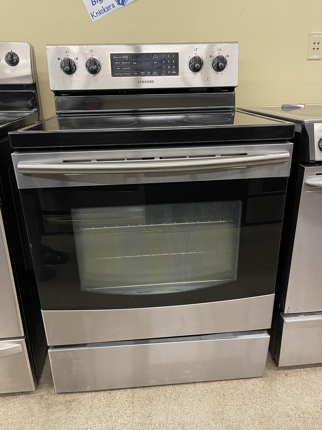 Samsung Stainless Electric Stove - 8924