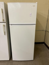 Load image into Gallery viewer, Sanyo Refrigerator - 1251
