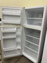 Load image into Gallery viewer, GE Refrigerator - 7500
