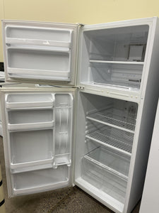 GE Refrigerator - 7500